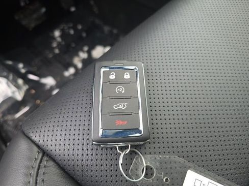 New 2026 Jeep Grand Wagoneer Limited image 32