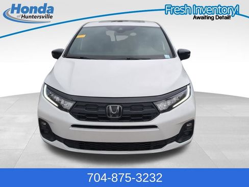 Used 2025 Honda Odyssey Sport-L image 3