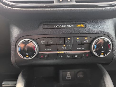 Used 2024 Ford Escape ST-Line AWD/4WD image 15