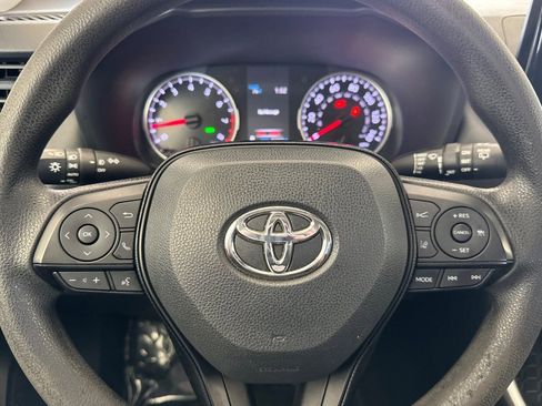 Used 2021 Toyota RAV4 XLE w/ Carpet Mat Package (TMS) AWD/4WD image 24