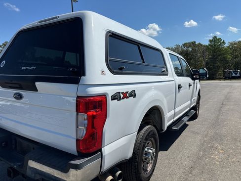 Used 2022 Ford F250 XL w/ Power Equipment Group AWD/4WD image 5