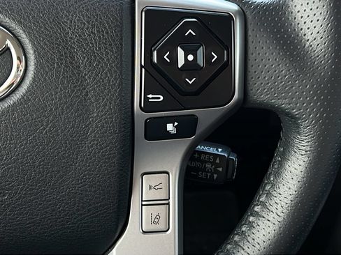 Used 2022 Toyota 4Runner TRD Sport AWD/4WD image 21