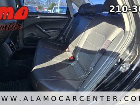 Used 2016 Volkswagen Passat 1.8T S image 28