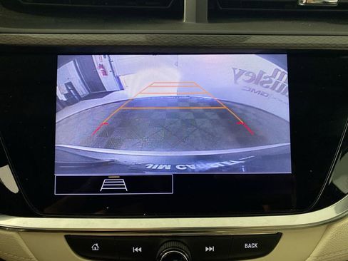 Used 2023 Buick Encore GX Preferred w/ Cold Weather Comfort Package FWD image 17
