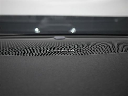 Used 2024 Volvo V90 B6 Cross Country Plus image 30