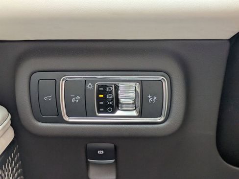 Certified 2024 Lincoln Nautilus Black Label AWD/4WD image 30