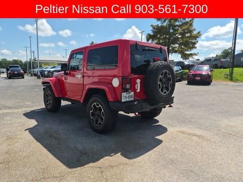Used 2015 Jeep Wrangler Rubicon AWD/4WD image 3