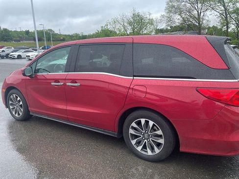 Used 2023 Honda Odyssey EX-L image 12