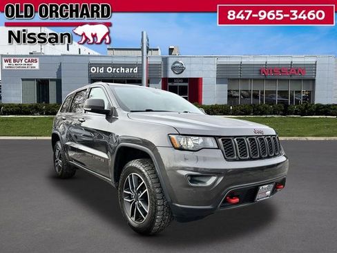 Used 2019 Jeep Grand Cherokee Trailhawk image 3