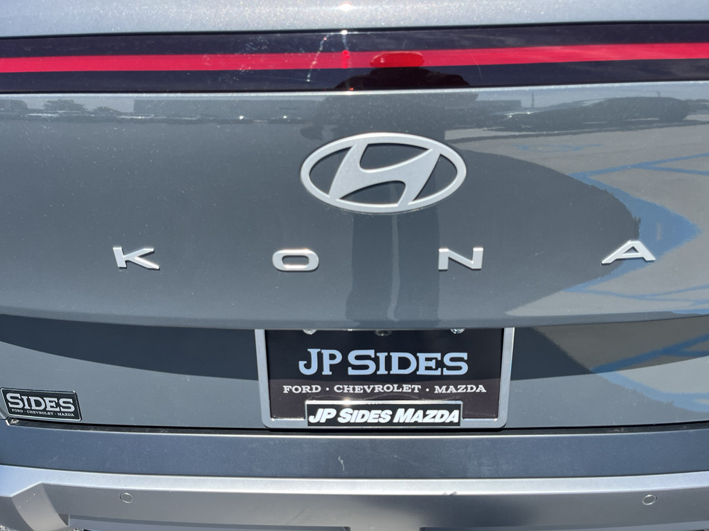 Used 2025 Hyundai Kona Limited AWD/4WD image 12