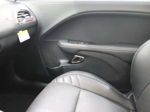 Used 2023 Dodge Challenger SRT Hellcat RWD image 12