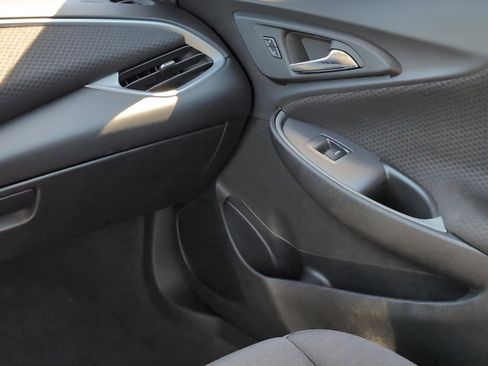 Used 2024 Chevrolet Malibu LT image 19