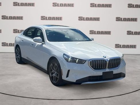 Used 2026 BMW 530i xDrive AWD/4WD image 7