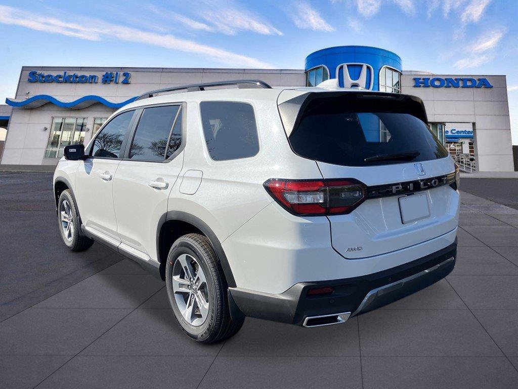 New 2026 Honda Pilot EX-L image 3