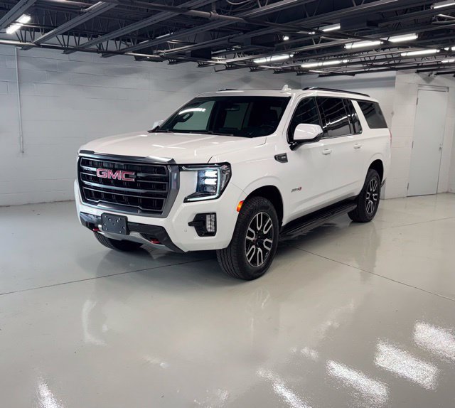 Used 2022 GMC Yukon XL AT4 AWD/4WD image 1