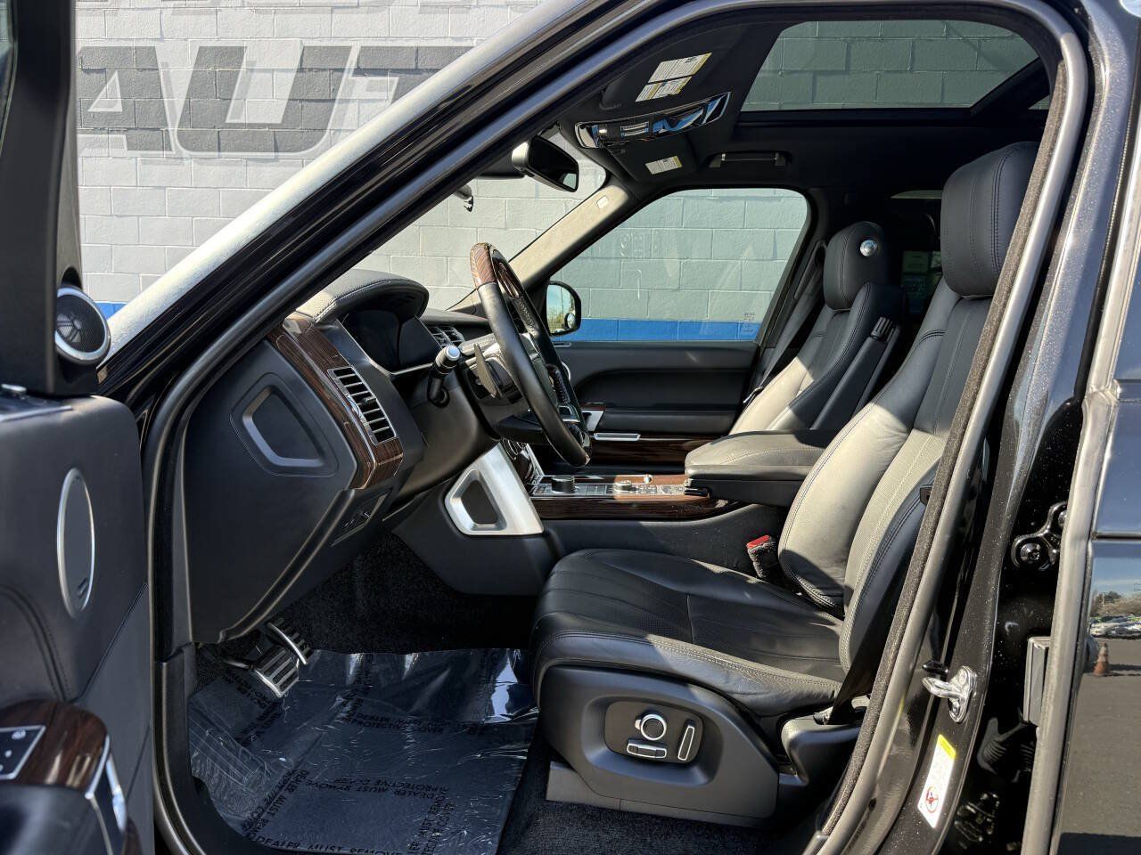 Used 2016 Land Rover Range Rover Supercharged AWD/4WD image 7