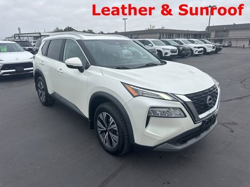 Used 2023 Nissan Rogue SV w/ SV Premium Package image 1
