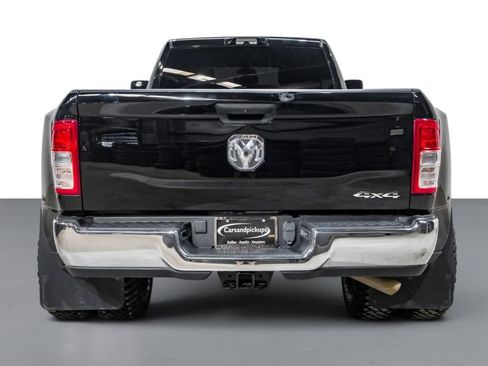 Used 2024 RAM 3500 Tradesman w/ Chrome Appearance Group AWD/4WD image 7