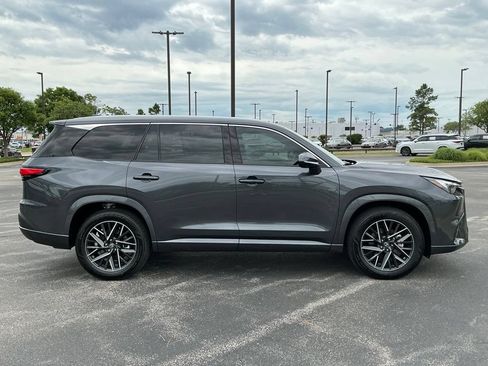New 2026 Lexus TX 350 AWD image 2