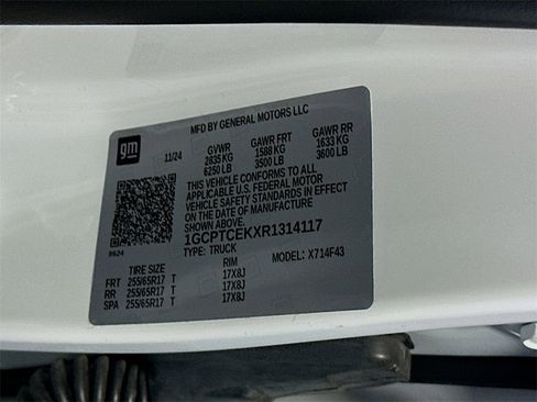 New 2024 Chevrolet Colorado LT w/ LT Convenience Package II image 34