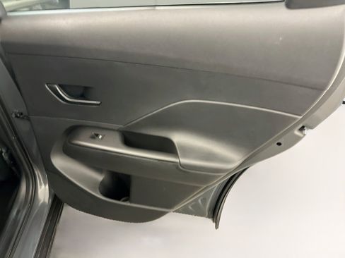 Used 2025 Hyundai Kona SEL AWD/4WD image 31