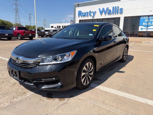 Used 2017 Honda Accord EX-L image 2