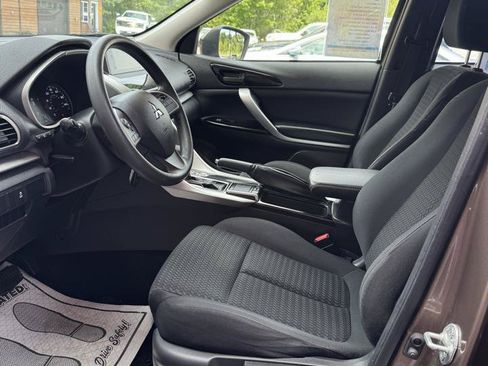 Used 2019 Mitsubishi Eclipse Cross LE AWD/4WD image 7