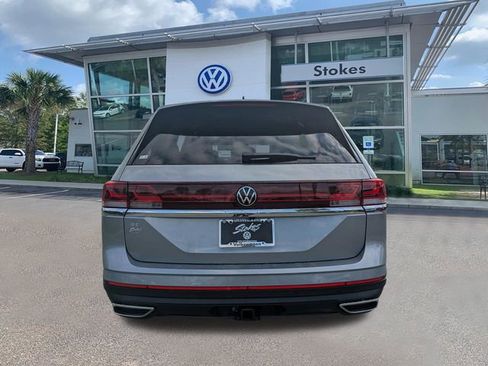 New 2026 Volkswagen Atlas SE FWD image 5