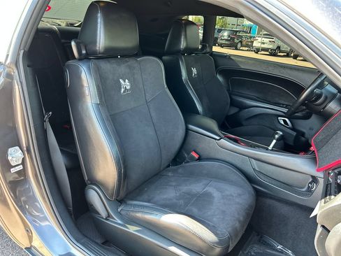 Used 2016 Dodge Challenger R/T Scat Pack w/ Leather Interior Group RWD image 16