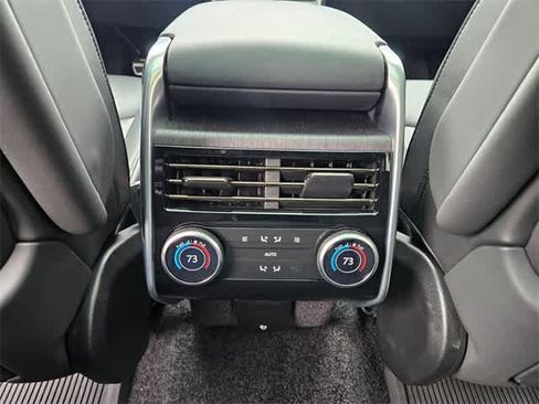 Used 2025 Land Rover Range Rover SE image 19