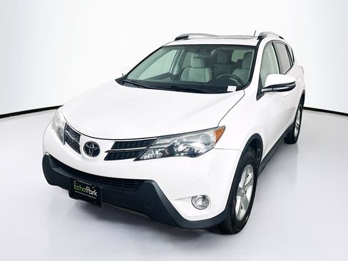Used 2014 Toyota RAV4 XLE AWD/4WD image 3