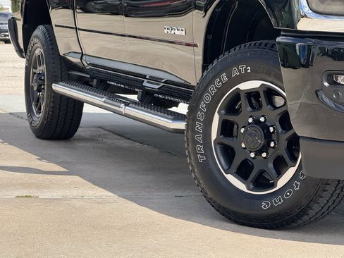 Used 2025 RAM 2500 Laramie image 12