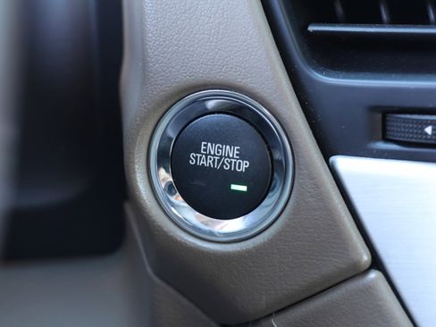 Used 2018 GMC Yukon SLT w/ Open Road Package image 25