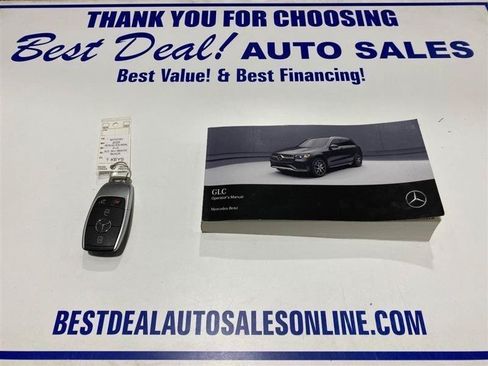Used 2020 Mercedes-Benz GLC 300 4MATIC image 30