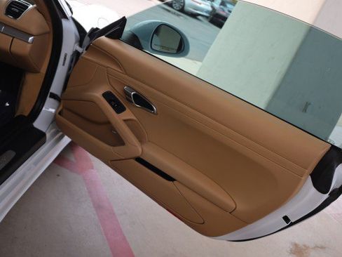 Used 2016 Porsche Cayman RWD image 37