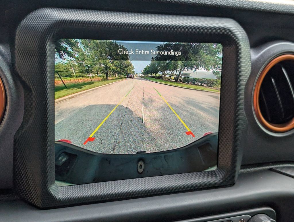 Used 2022 Jeep Gladiator Mojave AWD/4WD image 28