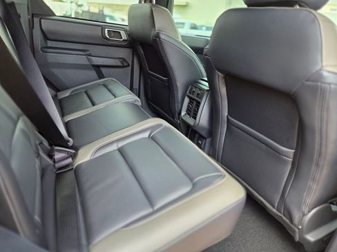 New 2026 Ford Bronco Outer Banks w/ Sasquatch Package image 18