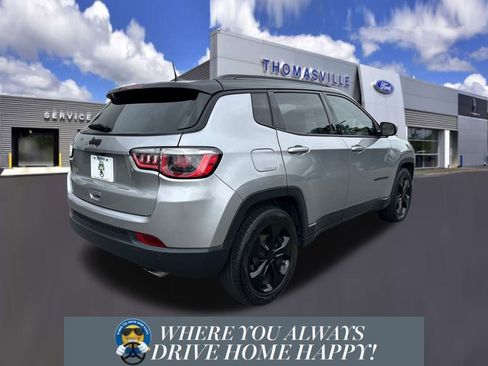 Used 2020 Jeep Compass Latitude image 3