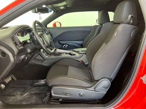 Used 2022 Dodge Challenger GT w/ Performance Handling Group image 11