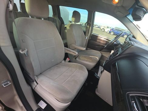Used 2012 Dodge Grand Caravan American Value Package w/ UConnect Hands-Free Group image 7