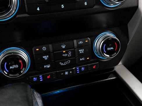 Used 2020 Ford F150 Lariat w/ Equipment Group 502A Luxury AWD/4WD image 25
