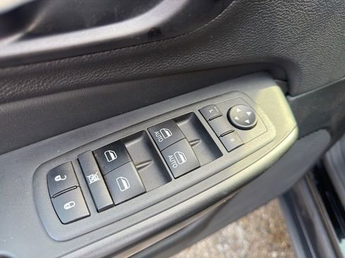 Used 2022 Jeep Cherokee Trailhawk w/ Premium Leather Package image 12