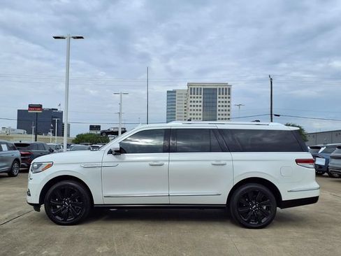 Used 2022 Lincoln Navigator L Reserve AWD/4WD image 24