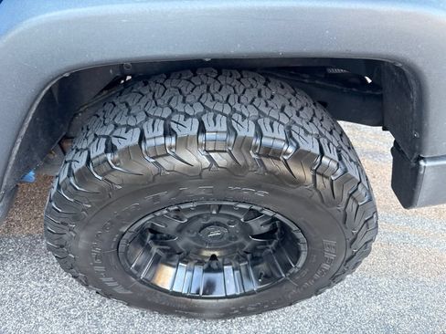 Used 2016 Jeep Wrangler Unlimited Sport w/ Quick Order Package 24S AWD/4WD image 8