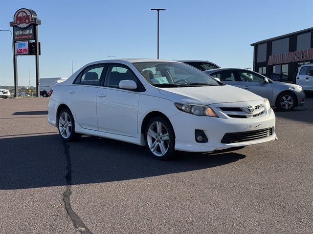 Used 2013 Toyota Corolla S w/ Premium Pkg FWD image 2