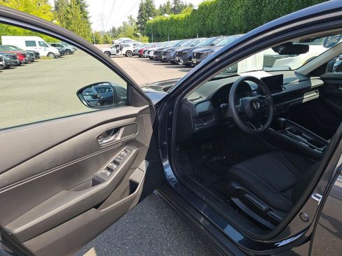 Certified 2023 Honda Accord LX image 23