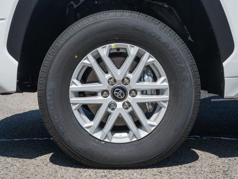 New 2026 Toyota Tundra SR5 AWD/4WD image 17