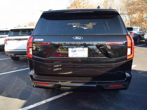 New 2025 Ford Expedition Tremor image 3