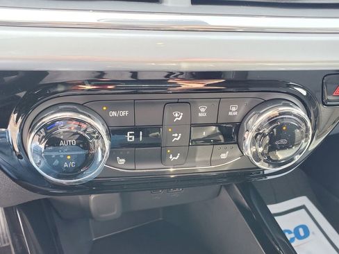 New 2026 Chevrolet Trax LT image 20