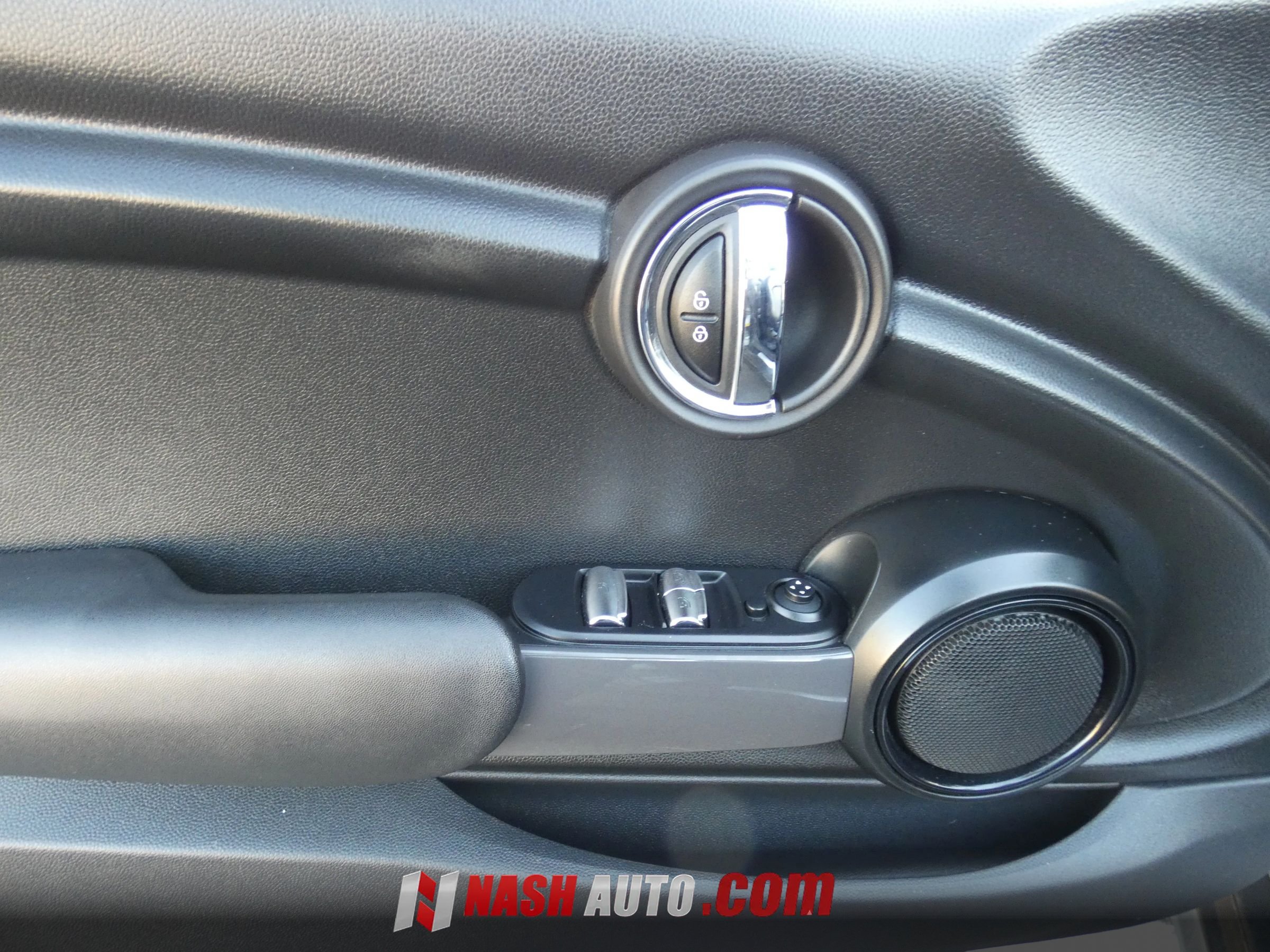 Used 2019 MINI Cooper Convertible FWD image 40